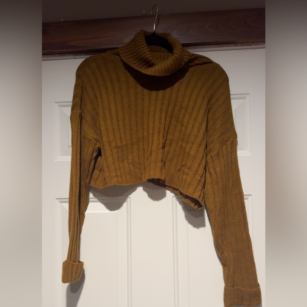 Brown Ribbed Knit Cropped Sweater